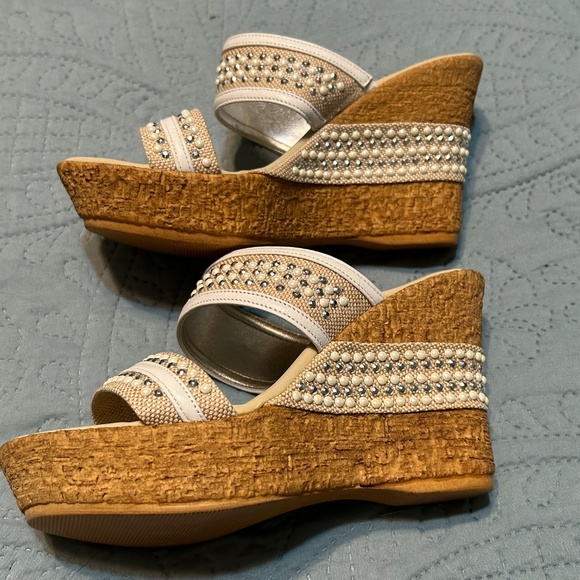 Onex Women's Wedge Heel Sandal Size 6 - Picture 3 of 8